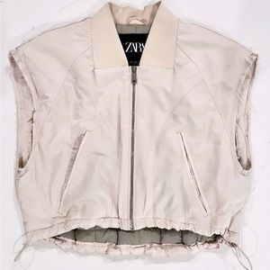 Satin effect oversized vest.